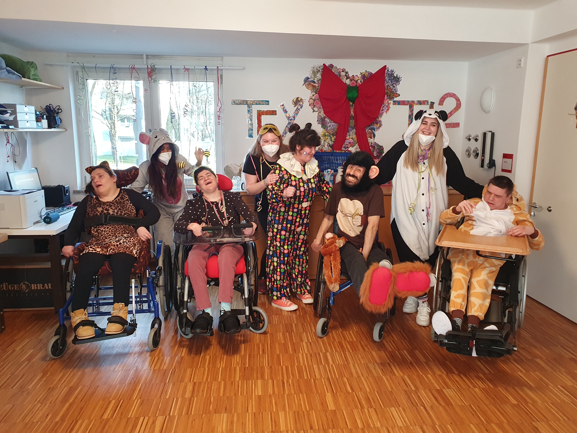 Mehr über den Artikel erfahren Rosenmontag in der „Brücke“